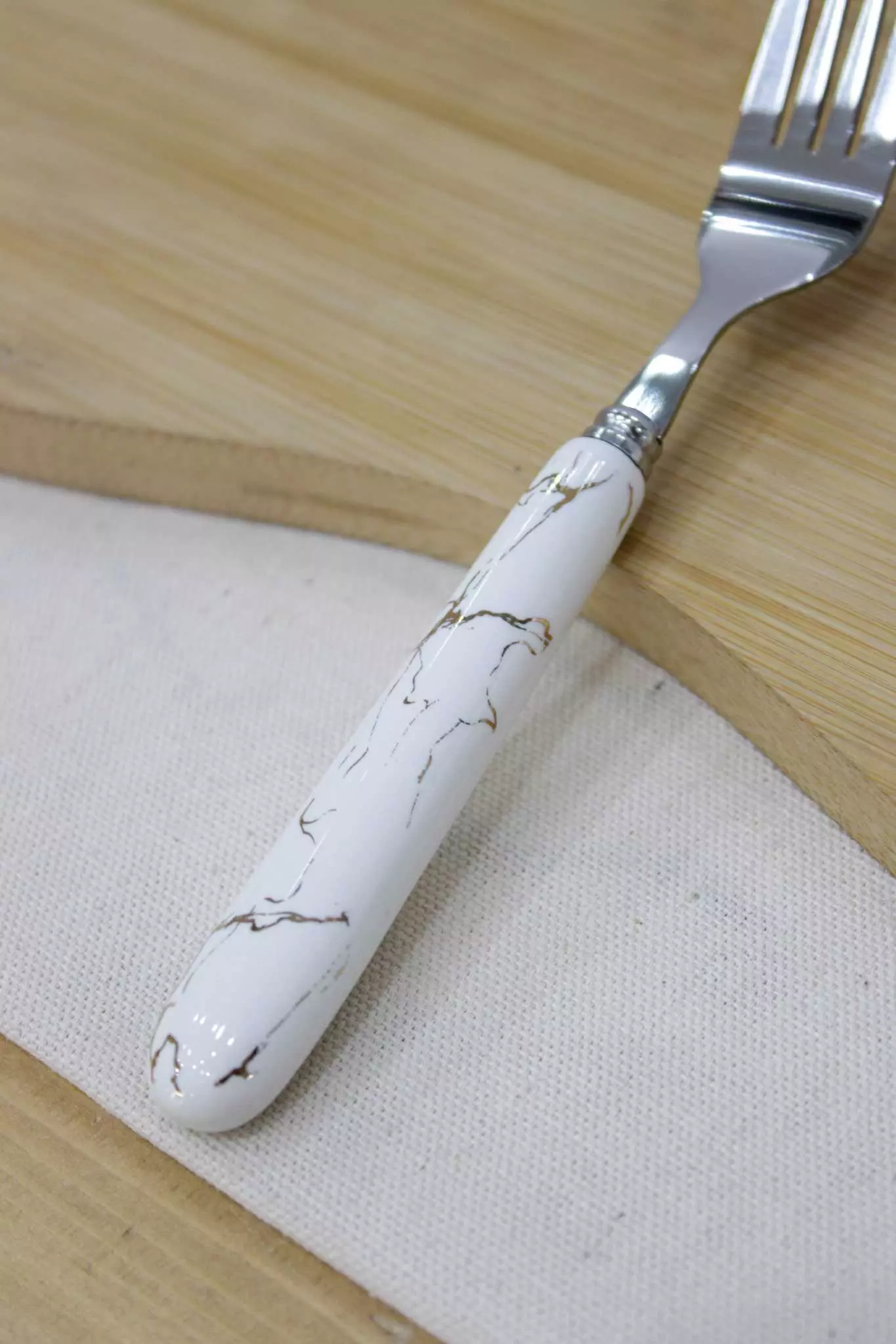 کارد و چنگال دسته سرامیکی ماربل